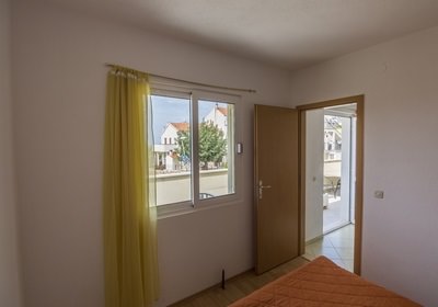 apartman žuti, soba 2